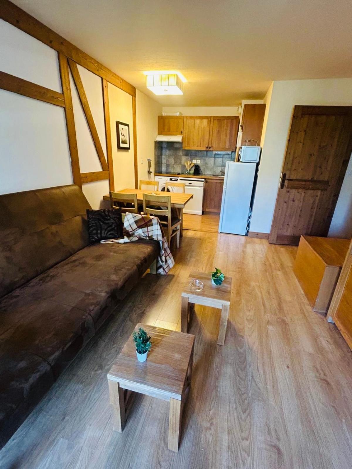 Appartements Avec Piscine Interieure Sauna Parking Etage 1 Au Centre Du Village Dans Residence Cami Real Saint-Lary-Soulan Eksteriør billede