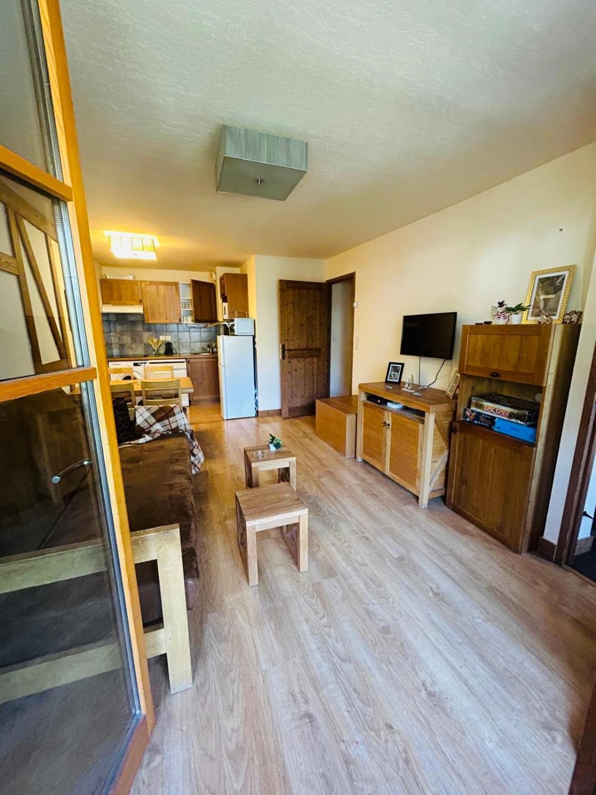 Appartements Avec Piscine Interieure Sauna Parking Etage 1 Au Centre Du Village Dans Residence Cami Real Saint-Lary-Soulan Eksteriør billede
