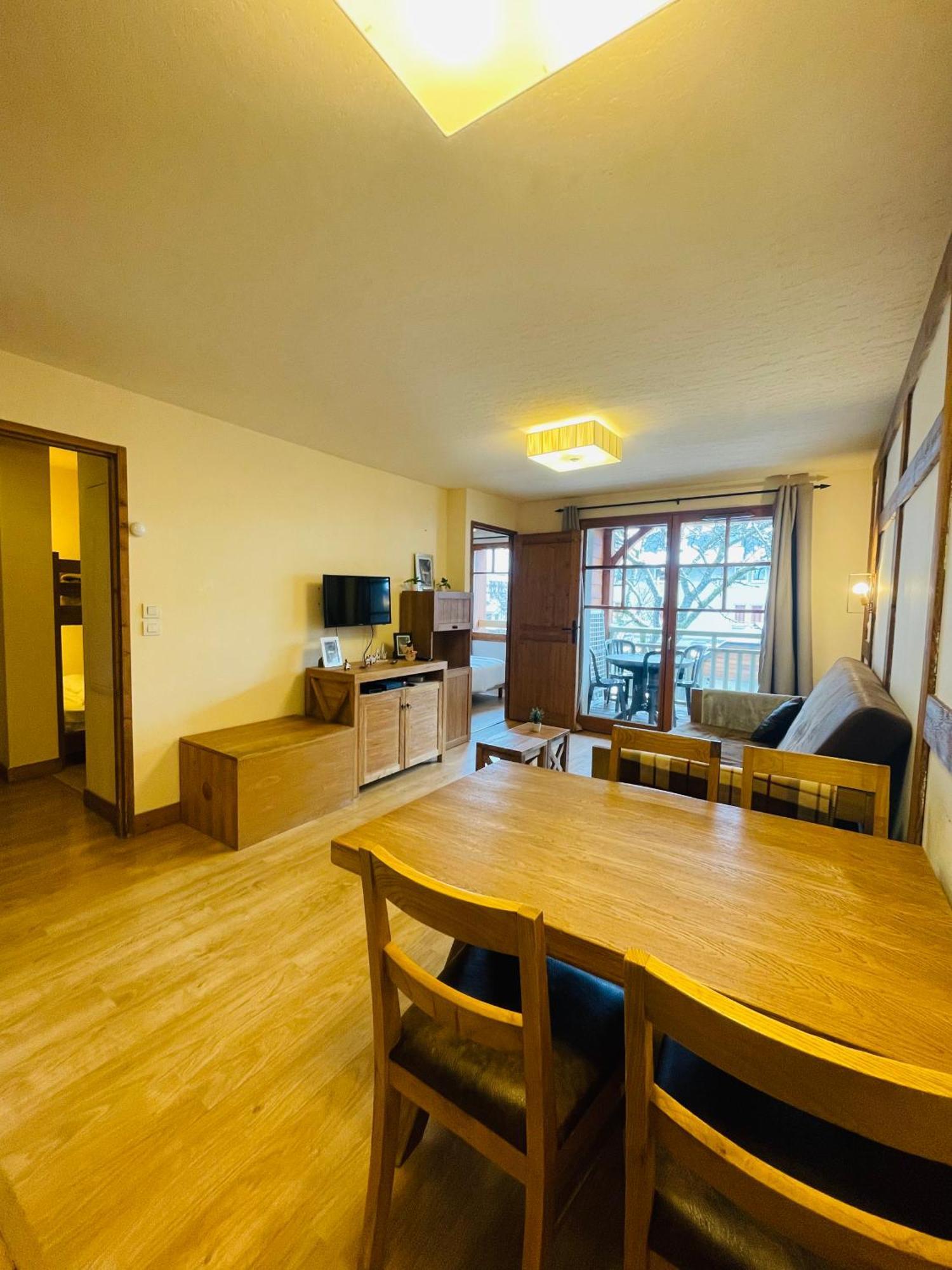 Appartements Avec Piscine Interieure Sauna Parking Etage 1 Au Centre Du Village Dans Residence Cami Real Saint-Lary-Soulan Eksteriør billede